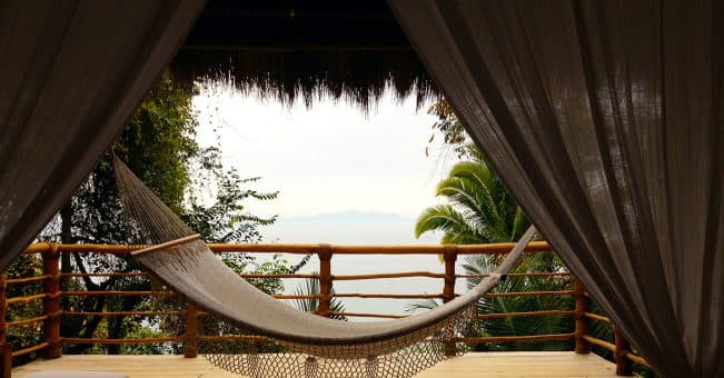 Playa-El-Volador-en-Jalisco-Mexico-651x340